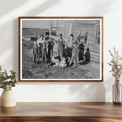 Floyd Peaches Family in Rural North Dakota 1937