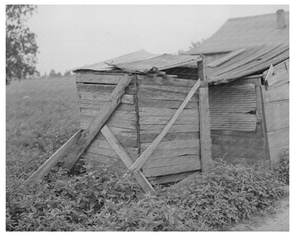 Sheds on Sharecroppers Farm New Madrid County 1938