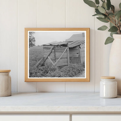 Sheds on Sharecroppers Farm New Madrid County 1938