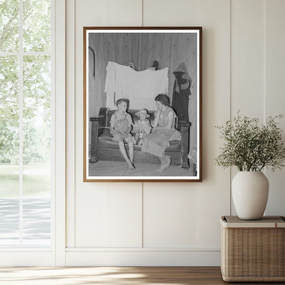 Sharecropper Mother and Children in Missouri 1938