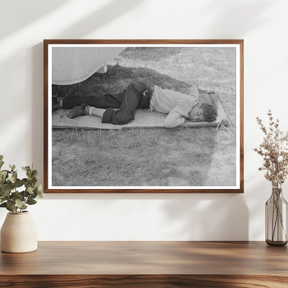 Lasses-White Show Member in Hammock Sikeston Missouri 1938