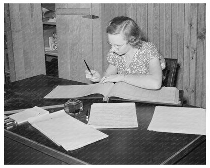 Bookkeeper at Lake Dick Cooperative Arkansas 1938