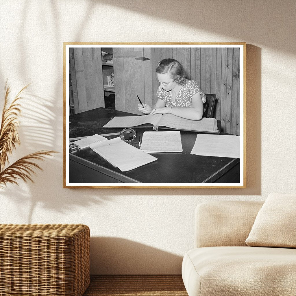 Bookkeeper at Lake Dick Cooperative Arkansas 1938