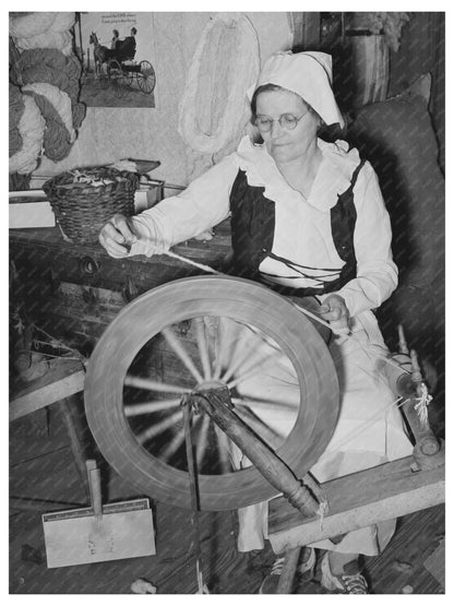 Madame Dronet Spinning Thread in Louisiana 1938