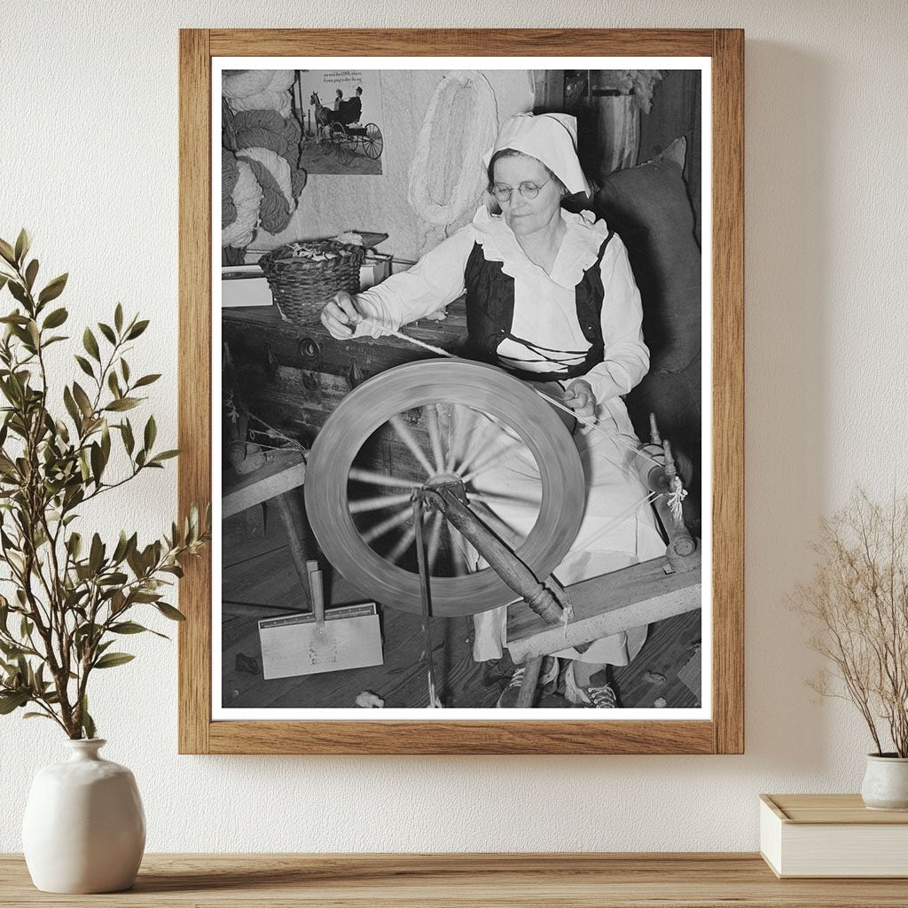 Madame Dronet Spinning Thread in Louisiana 1938