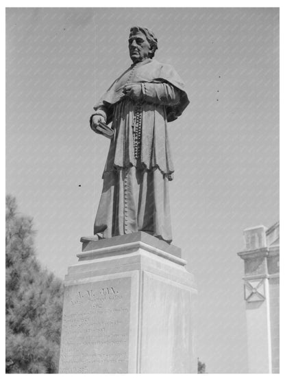 Ange Marie Jan Statue in St. Martinville Louisiana 1938