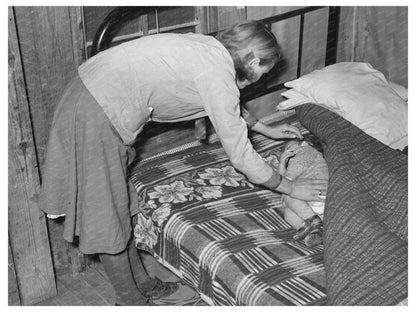 Woman and Baby at Sunflower Plantation Mississippi 1939