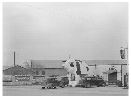Vintage Pig-Shaped Roadside Stand Harlingen Texas 1939