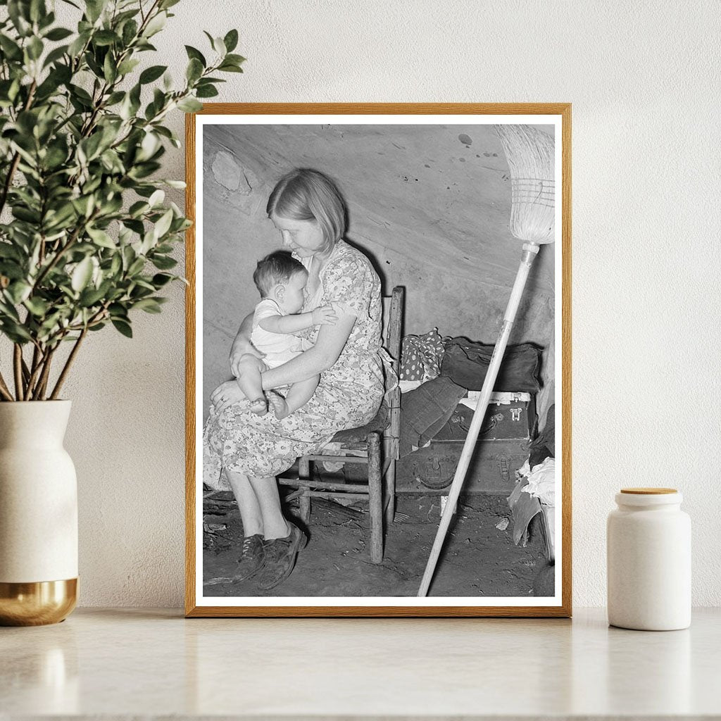 Migrant Mother and Child in Tent Home Harlingen Texas 1939