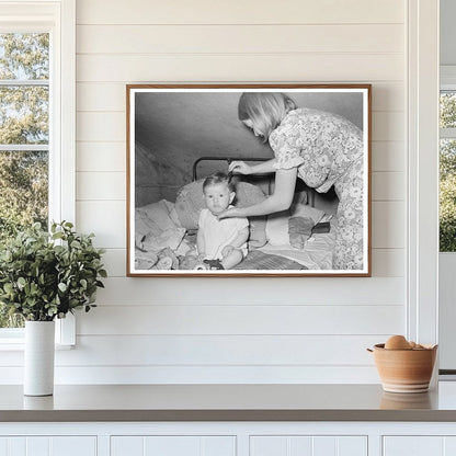 Migrant Mother and Child in Harlingen Texas 1939