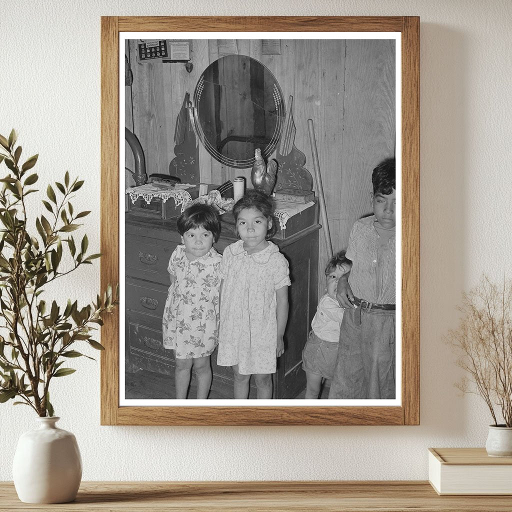 Mexican Children at Home in Robstown Texas 1939