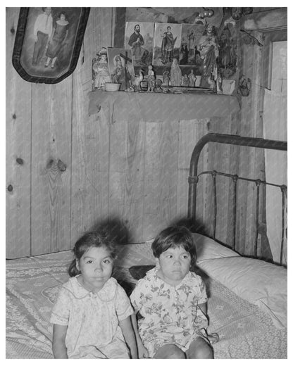 Children of Mexican Labor Contractor in Robstown Texas 1939
