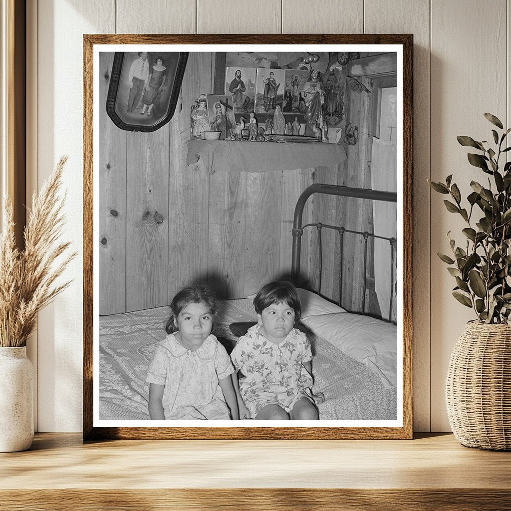 Children of Mexican Labor Contractor in Robstown Texas 1939