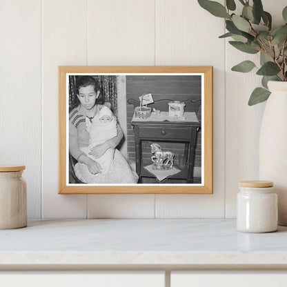 Vintage 1939 Photo of Mexican Mother and Baby in Texas