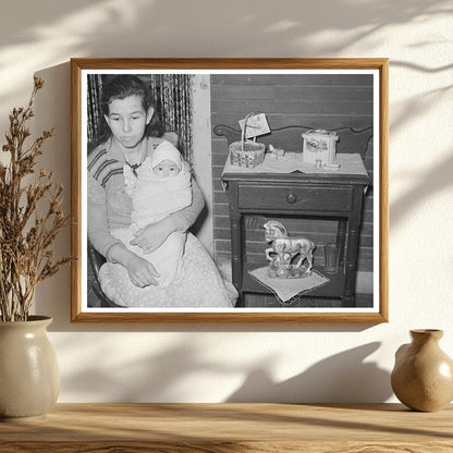 Vintage 1939 Photo of Mexican Mother and Baby in Texas