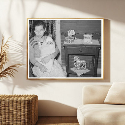 Vintage 1939 Photo of Mexican Mother and Baby in Texas