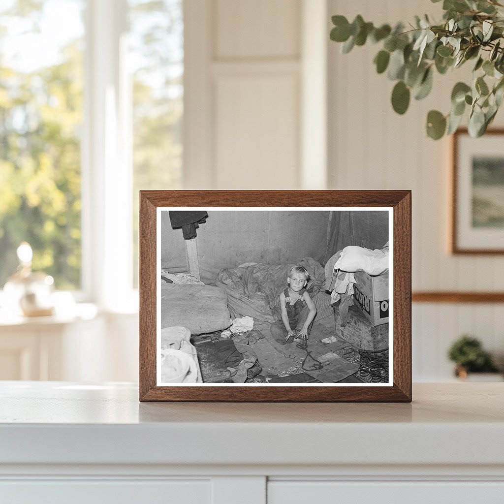 Migrant Child in Tent Corpus Christi Texas March 1939