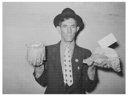 Labor Leader Presents Relief Supplies in San Antonio 1939