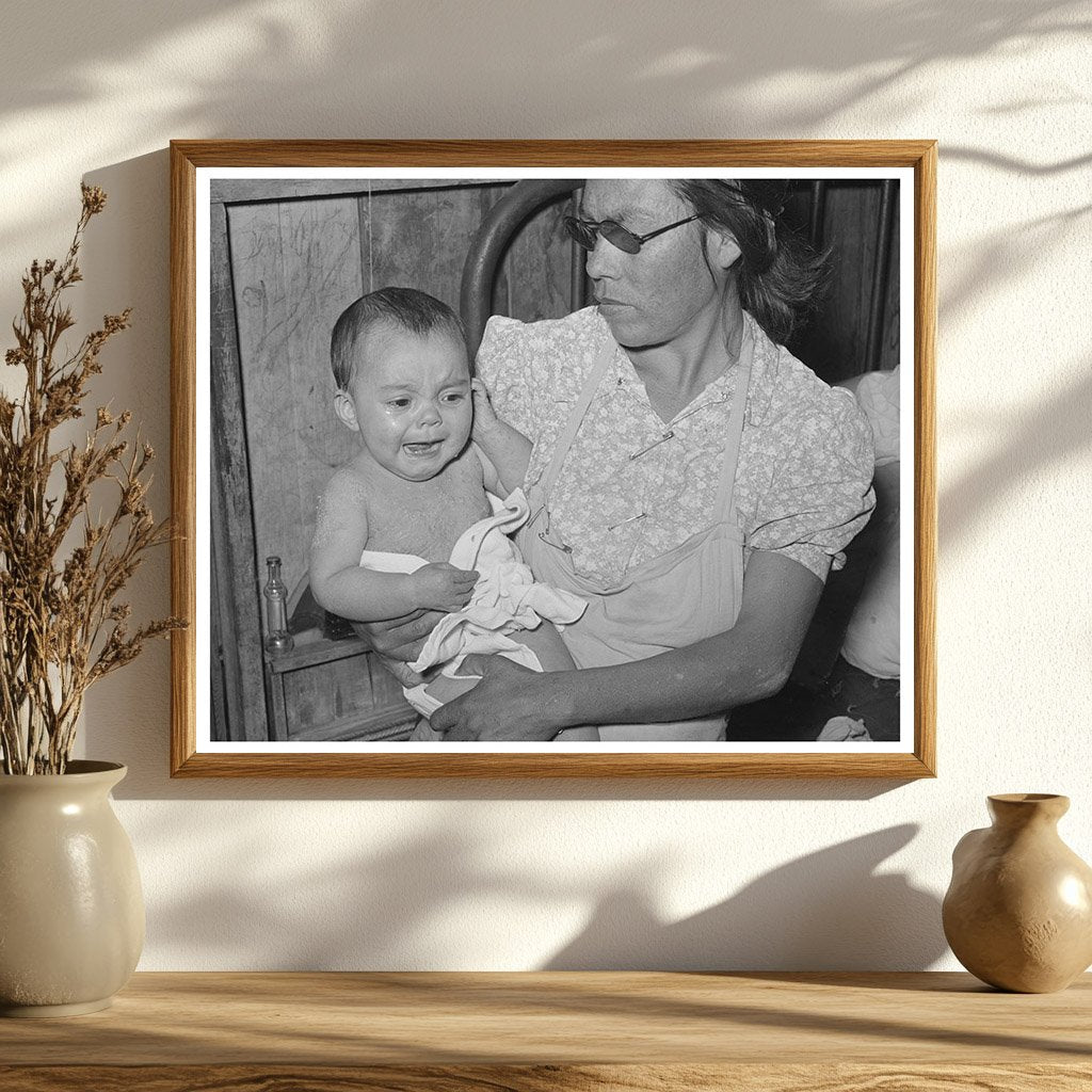 Mexican Mother and Child with Impetigo Crystal City 1939