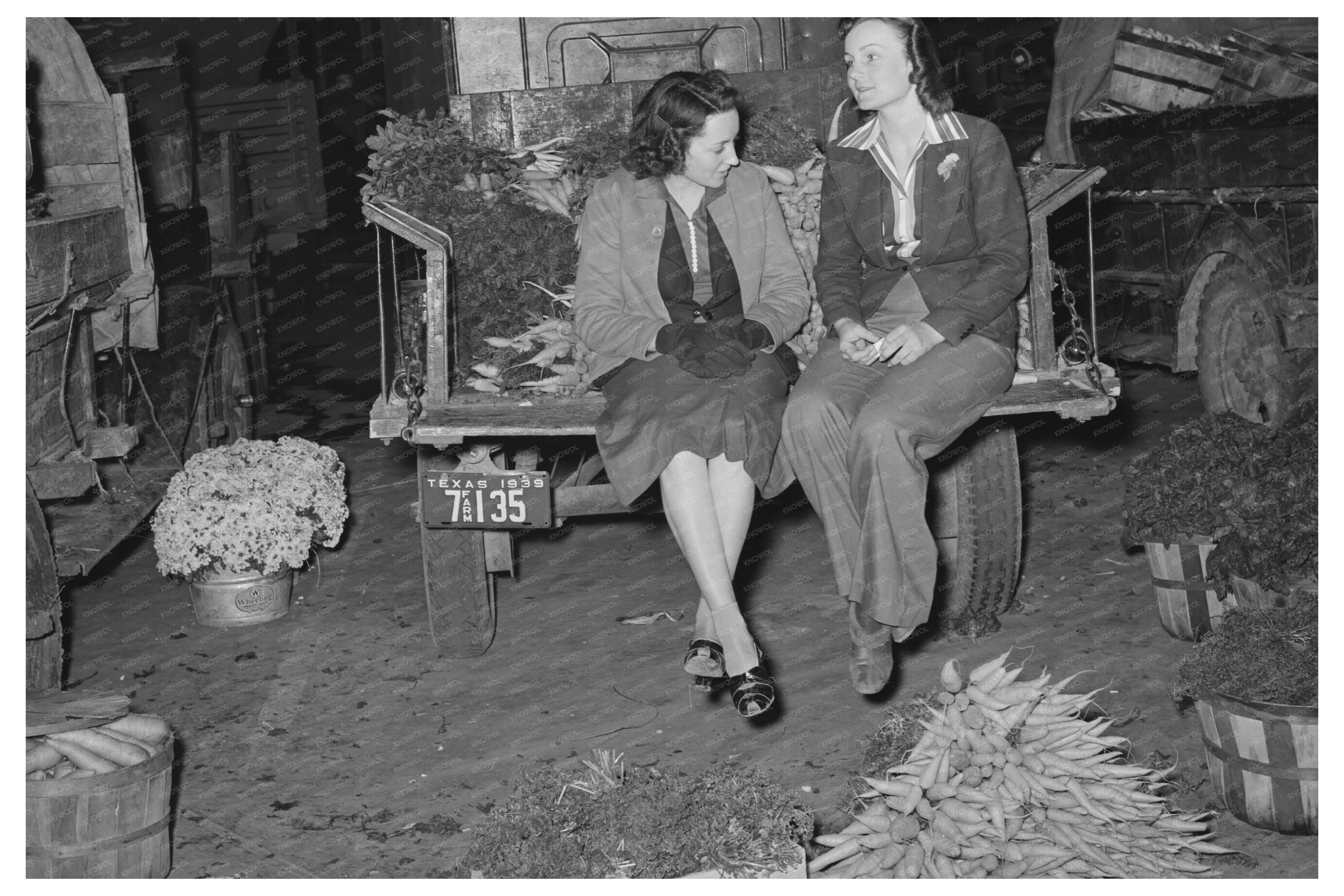 Wives of Vegetable Peddlers at San Antonio Market 1939