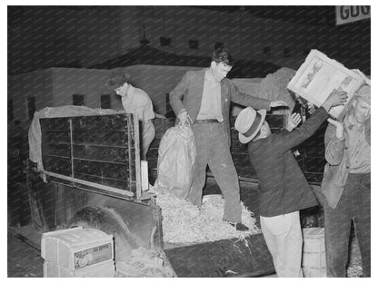 March 1939 San Antonio Fruit and Vegetable Unloading Scene