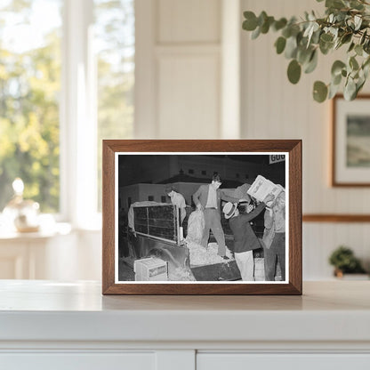 March 1939 San Antonio Fruit and Vegetable Unloading Scene