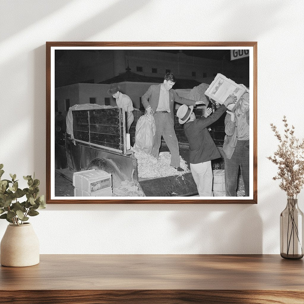 March 1939 San Antonio Fruit and Vegetable Unloading Scene