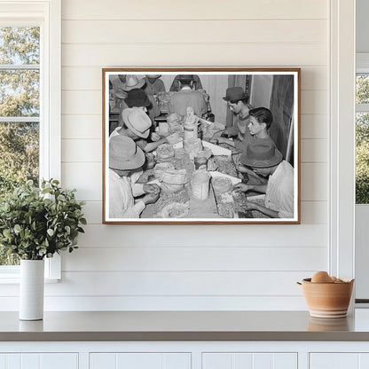 Mexican Pecan Shellers in San Antonio 1939