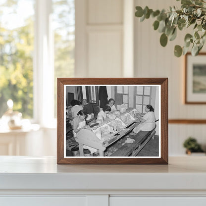 Pecan Shellers in San Antonio Texas March 1939