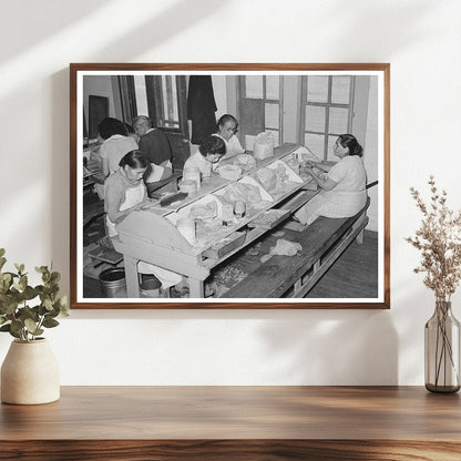 Pecan Shellers in San Antonio Texas March 1939