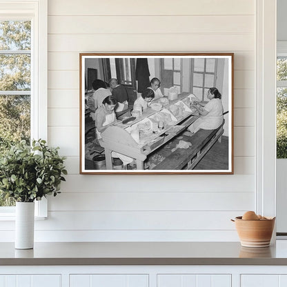 Pecan Shellers in San Antonio Texas March 1939