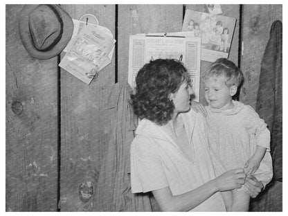 Mother and Child in Jefferson Texas March 1939