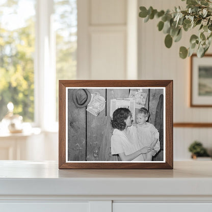 Mother and Child in Jefferson Texas March 1939