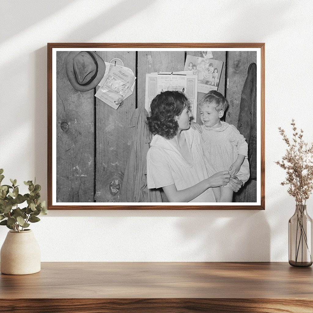 Mother and Child in Jefferson Texas March 1939