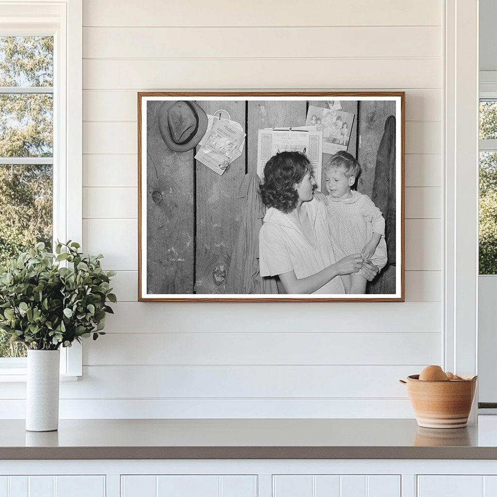 Mother and Child in Jefferson Texas March 1939