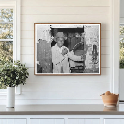Strawberry Picker in Doorway Hammond Louisiana April 1939