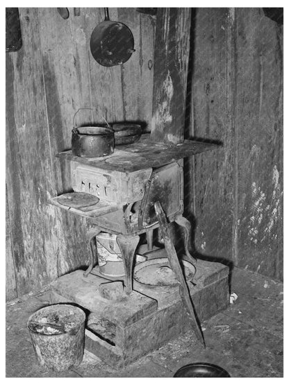 Vintage 1939 Family Stove in Jefferson Texas Home