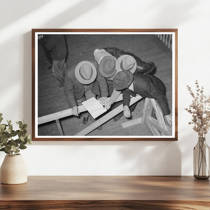 Strawberry Auction Buyers in Hammond Louisiana April 1939