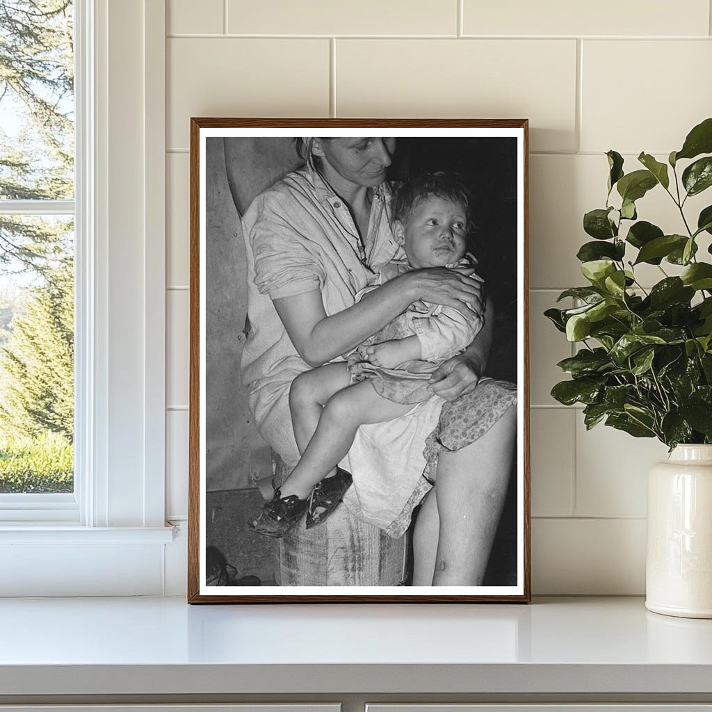 Mother and Child in Jefferson Texas April 1939