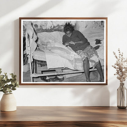 Mother and Child in Cabin Jefferson Texas April 1939