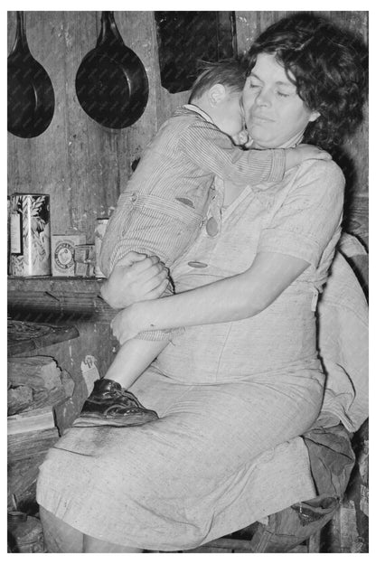 White Berry Picker and Child in Louisiana 1939