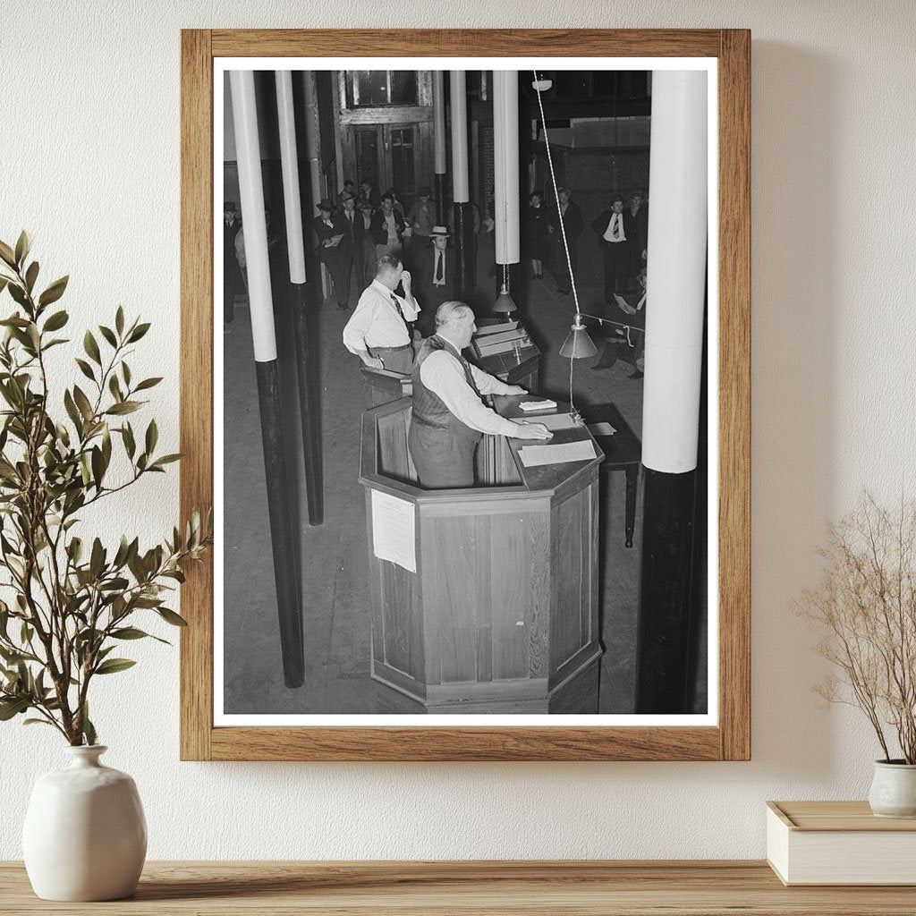 Strawberry Auction Stand Hammond Louisiana April 1939