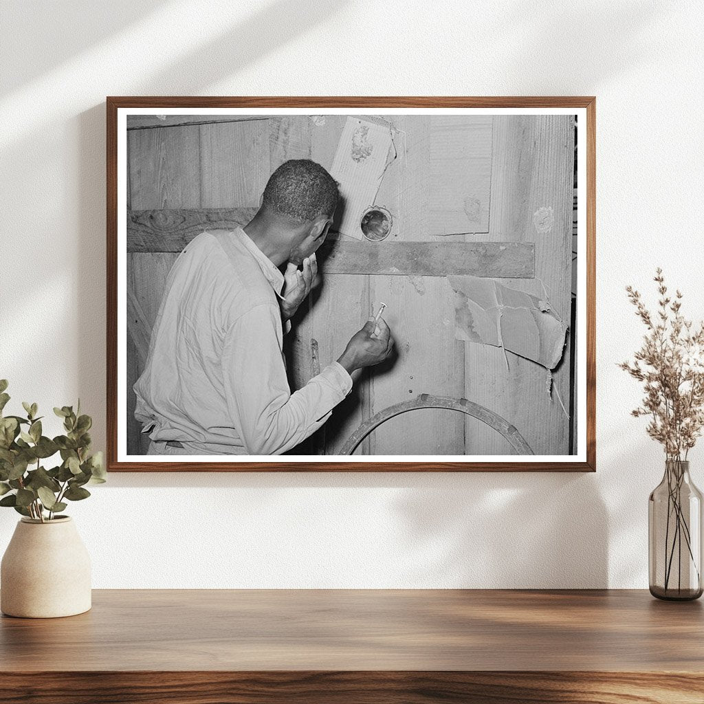 Strawberry Picker Shaving in Hammond Louisiana 1939