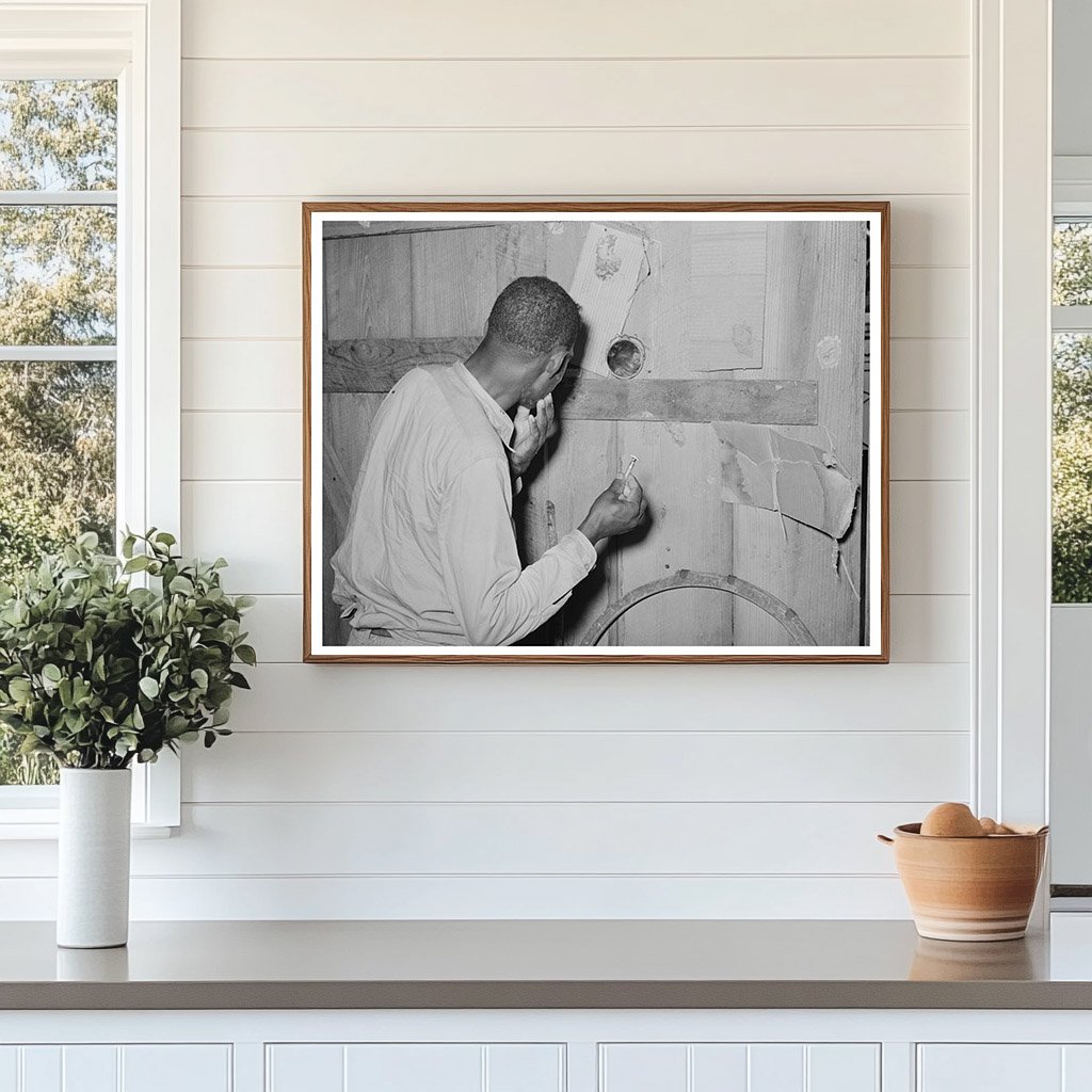 Strawberry Picker Shaving in Hammond Louisiana 1939