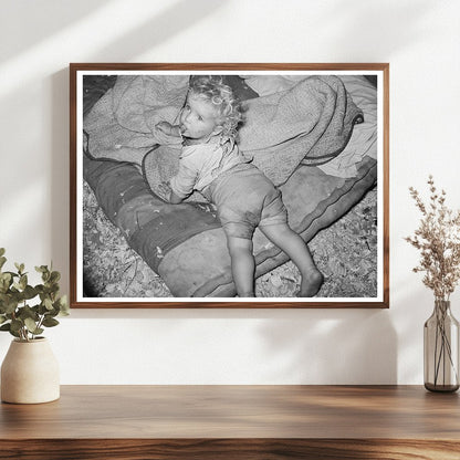 Migrant Child Resting in Tent Hammond Louisiana 1939