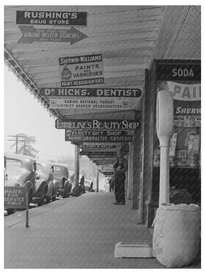 San Augustine Texas Street Scene April 1939 Vintage Image