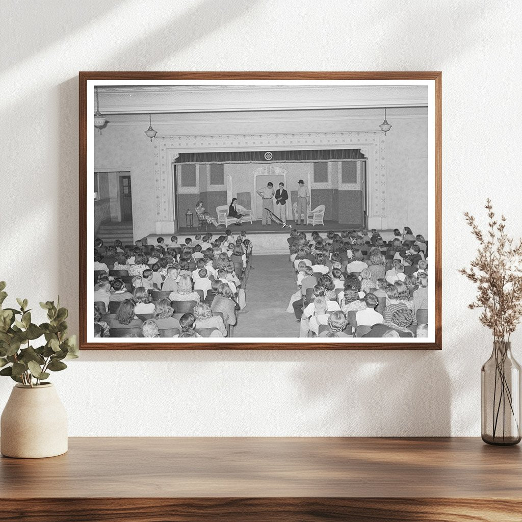 San Augustine Texas Schoolchildren Watch Senior Class Play 1939