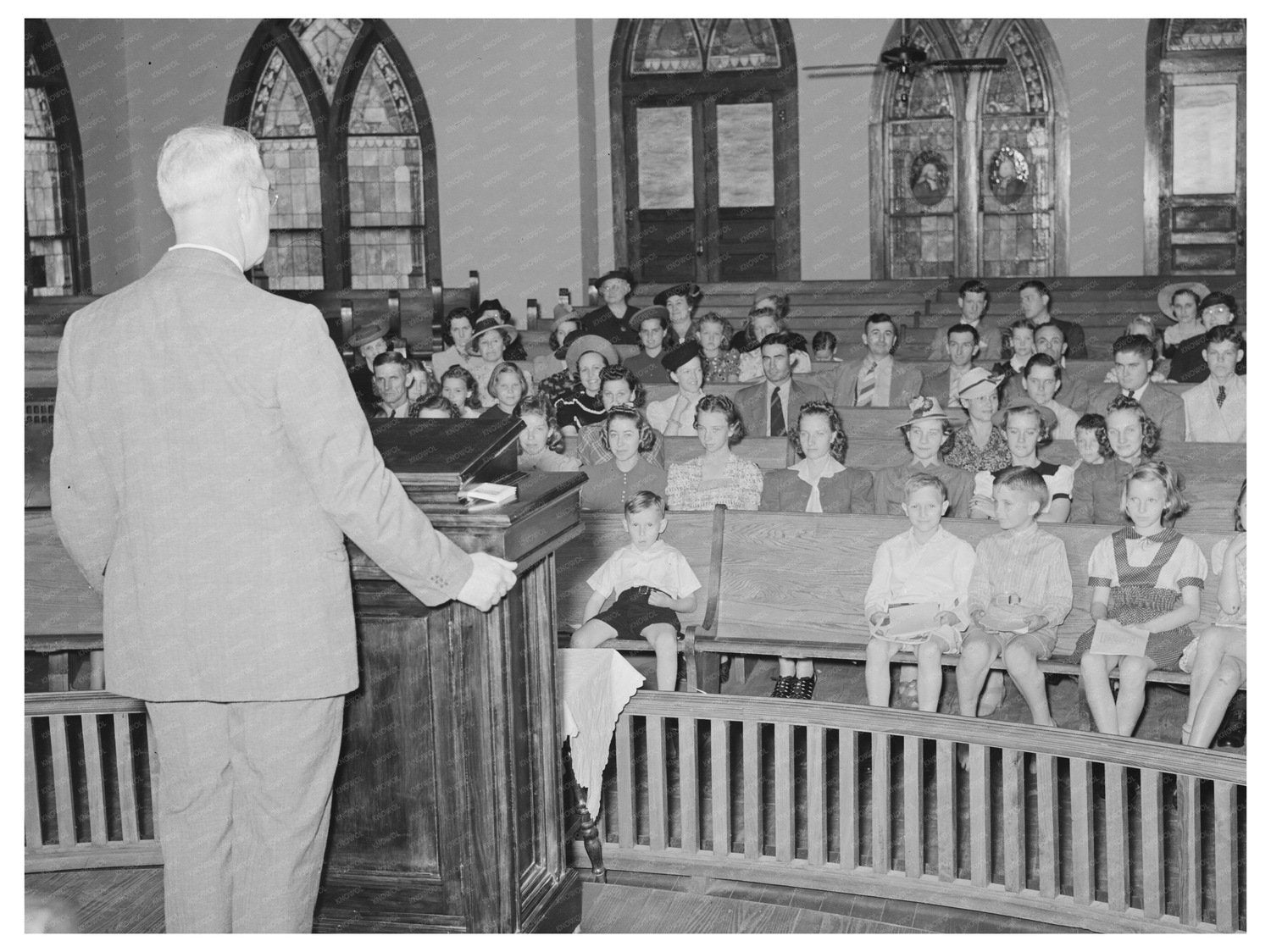 Minister Sermon in San Augustine Texas April 1939
