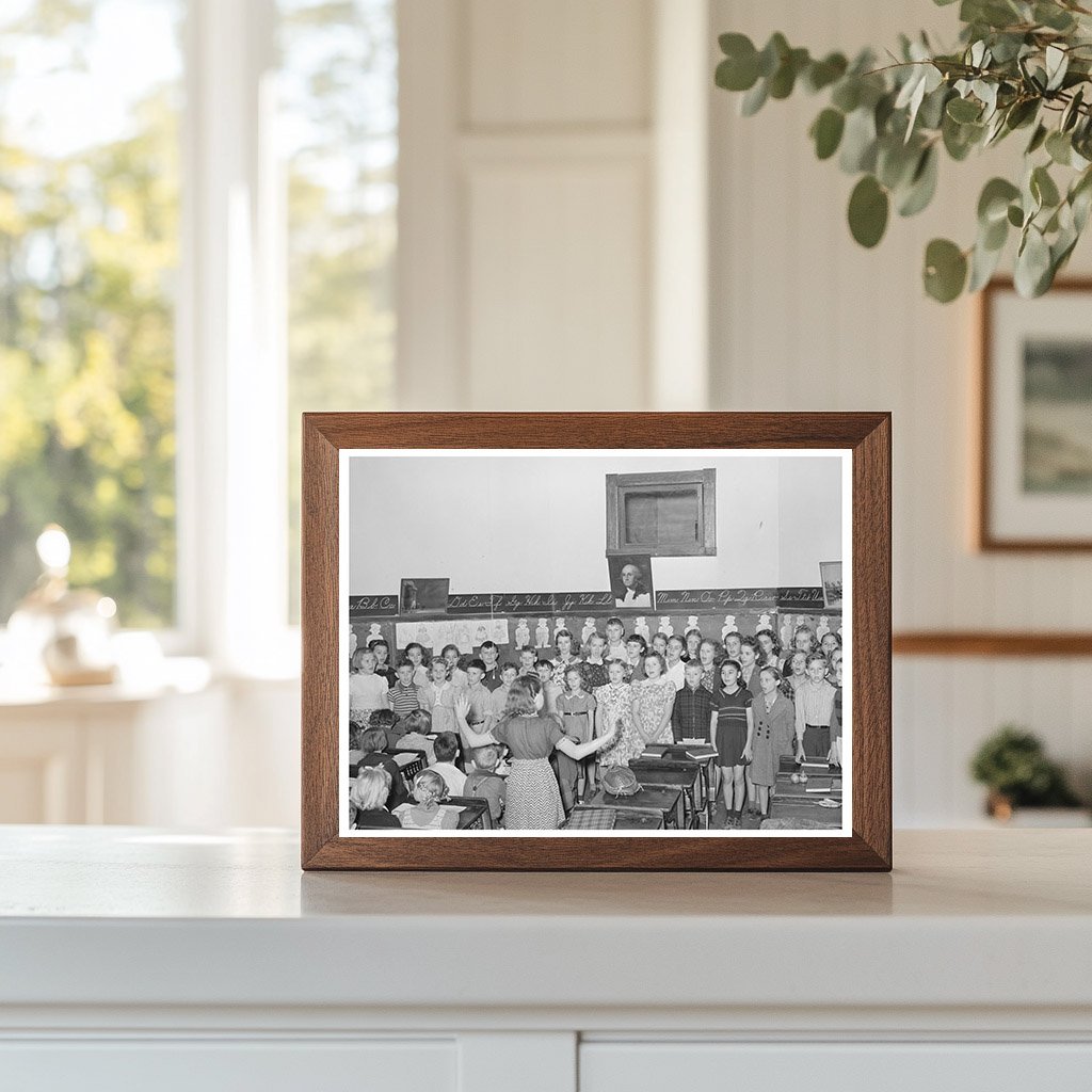 Grade School Glee Club in San Augustine Texas 1939