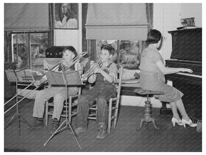 Music Lesson in San Augustine Texas April 1939